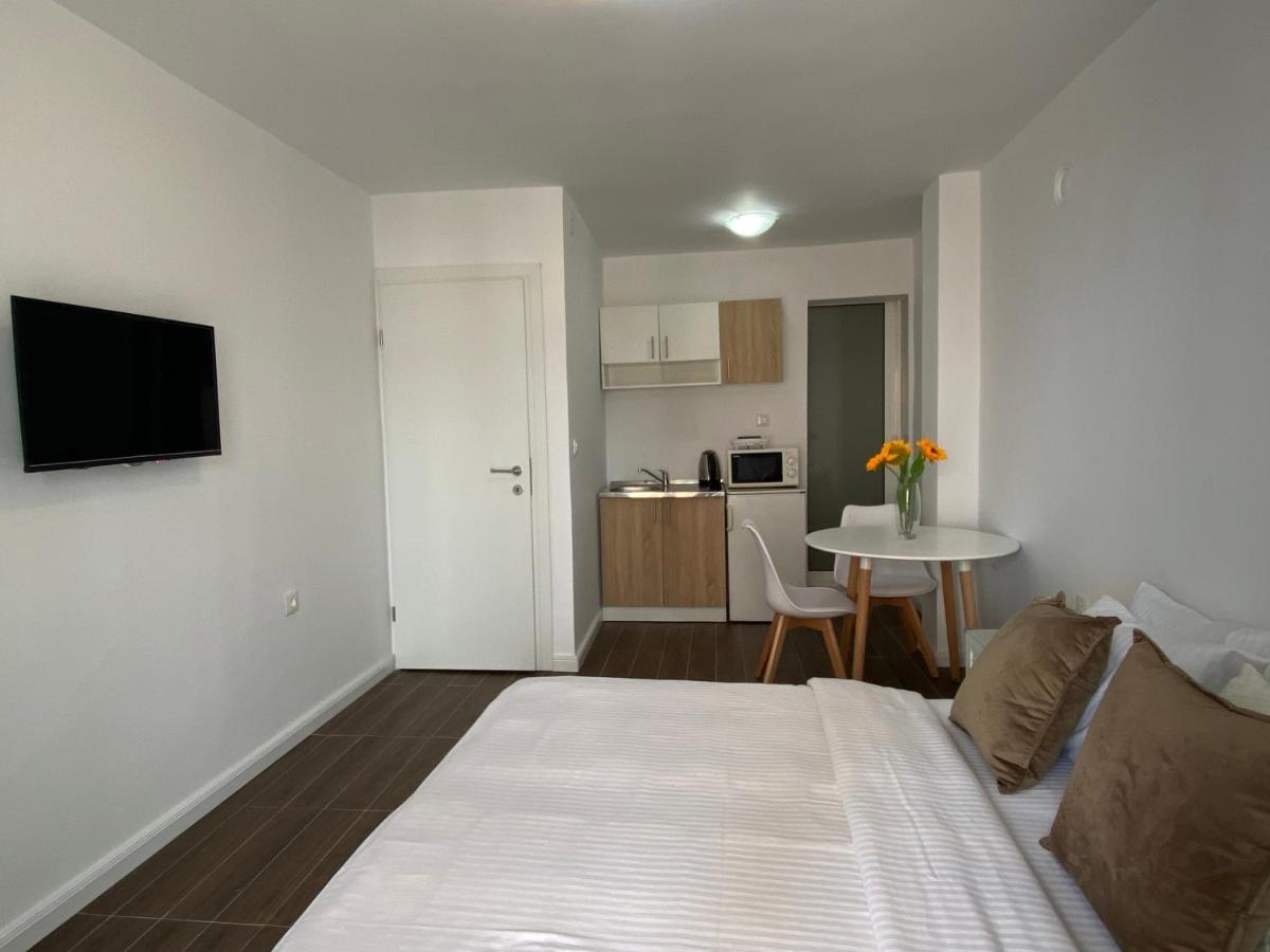 Veselinka Apartments & Rooms Budva Eksteriør bilde
